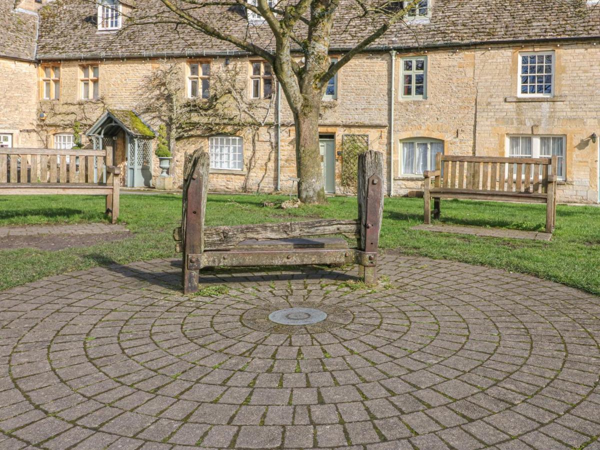 Evenlode Cottage Cheltenham Exterior photo